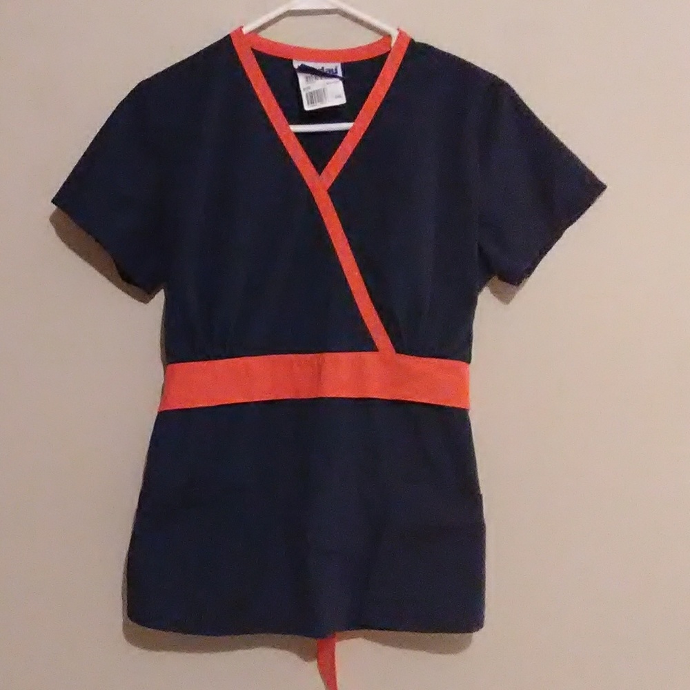 Landou Scrub Top